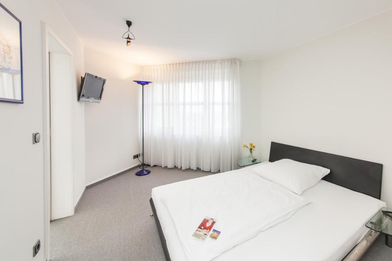 Hotel Strijewski - Apartments ウォルフスブルク エクステリア 写真