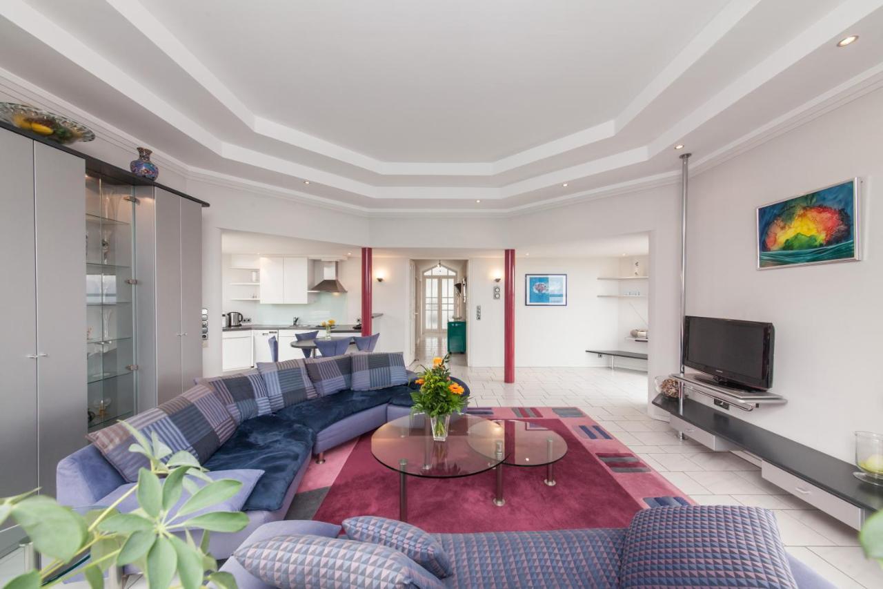Hotel Strijewski - Apartments ウォルフスブルク エクステリア 写真
